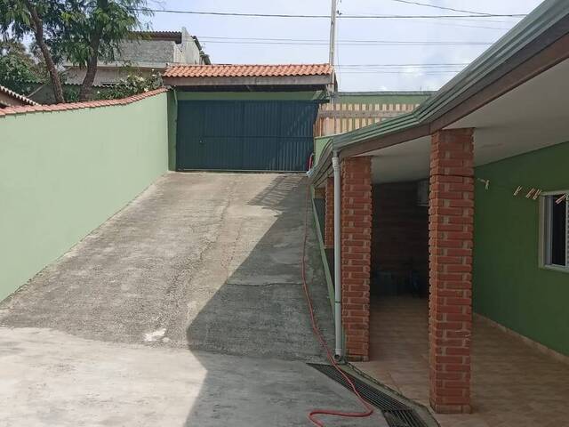 #6 - Casa para Venda em Alumínio - SP